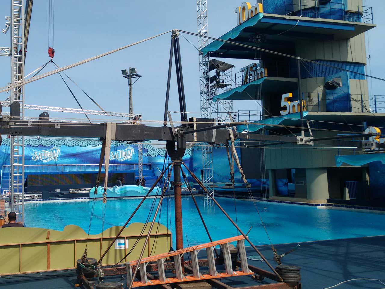 Montagem de Box Truss do Saltibum do Luciano Huck